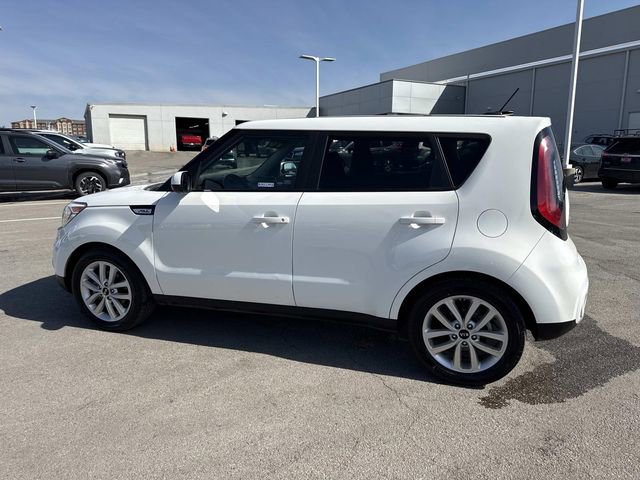 Used 2018 Kia Soul + image 7