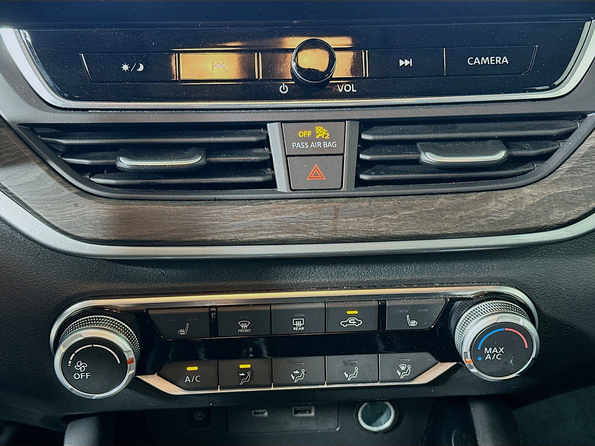 Used 2024 Nissan Altima 2.5 SV w/ SV Premium Package image 24