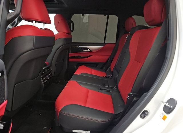 Used 2025 Lexus LX 700h F Sport image 8