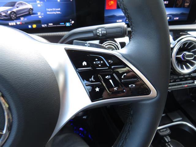 Used 2025 Mercedes-Benz CLA 250 4MATIC image 13