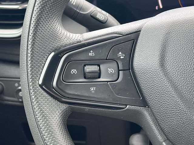 Used 2025 Chevrolet TrailBlazer LT AWD/4WD image 28