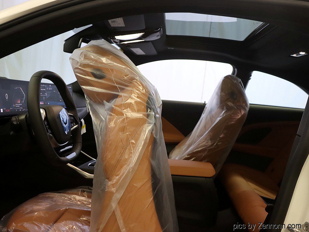 Used 2025 BMW 230i xDrive Coupe w/ Premium Package image 19