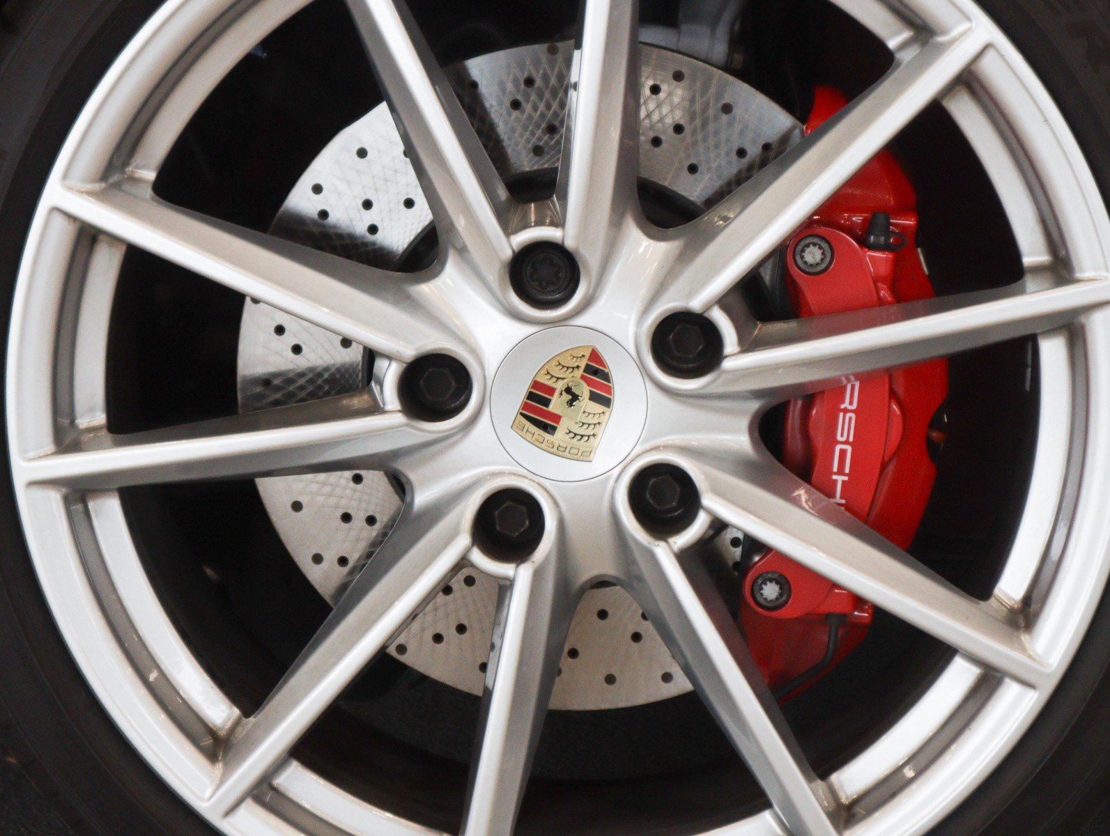 Certified 2024 Porsche 911 Carrera 4S AWD/4WD image 28