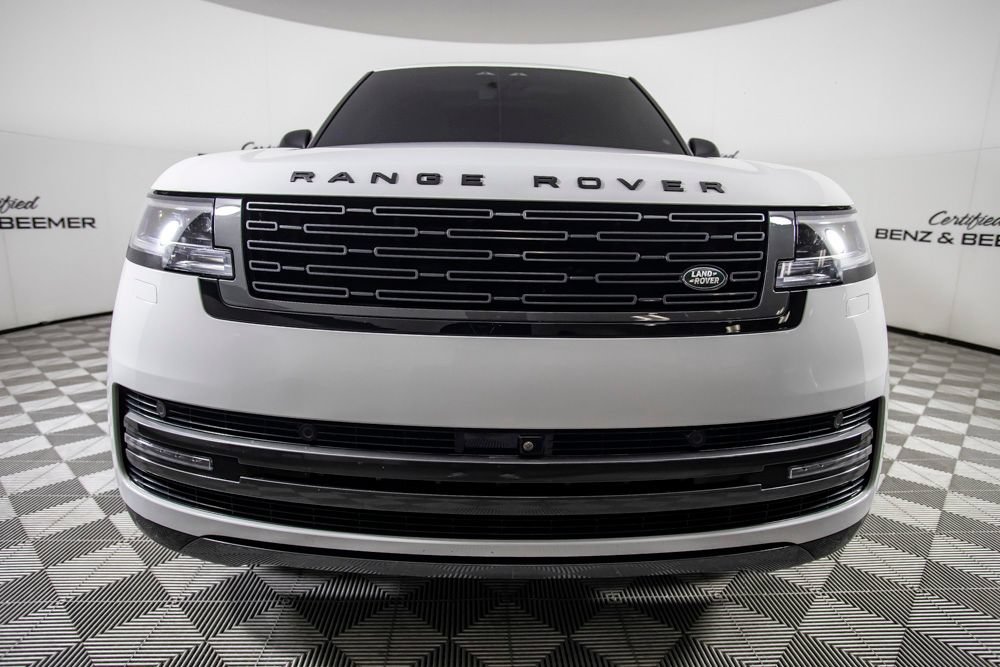 Used 2024 Land Rover Range Rover SE AWD/4WD image 5