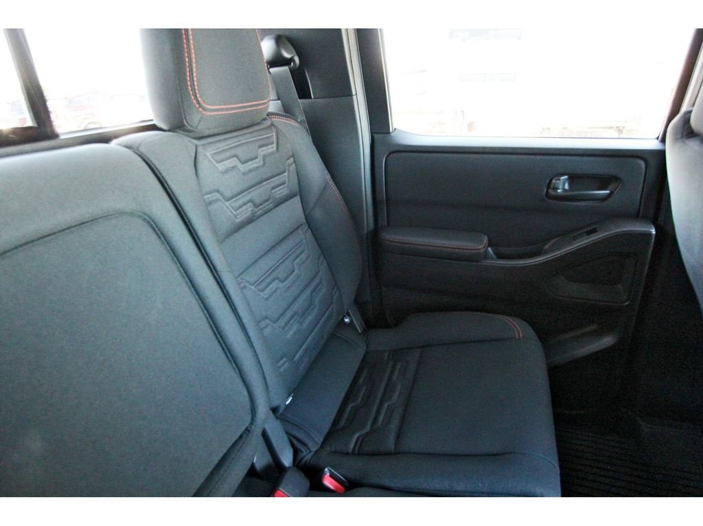 New 2026 Nissan Frontier PRO-4X w/ Pro-4x Convenience Package image 10