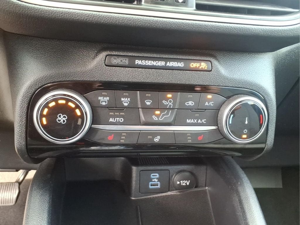 Used 2022 Ford Escape SE w/ Cold Weather Package AWD/4WD image 23