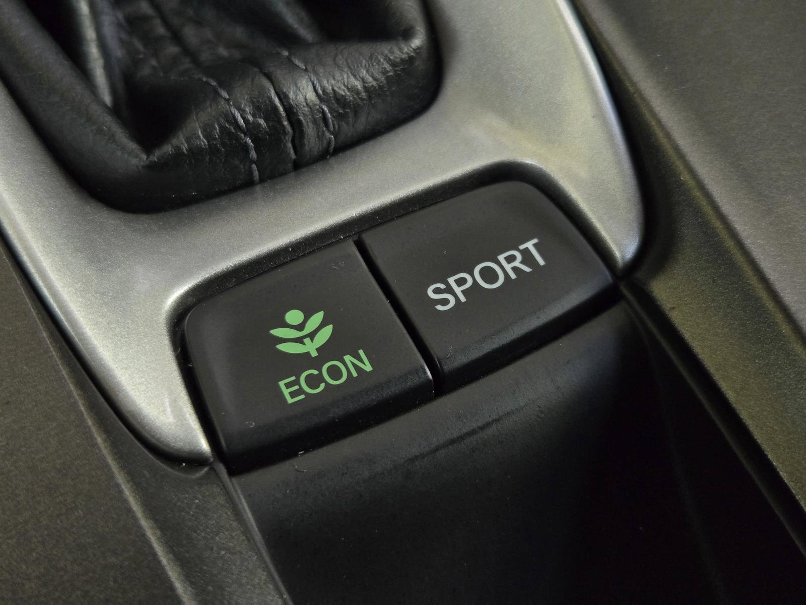 Used 2020 Honda Accord Sport image 29