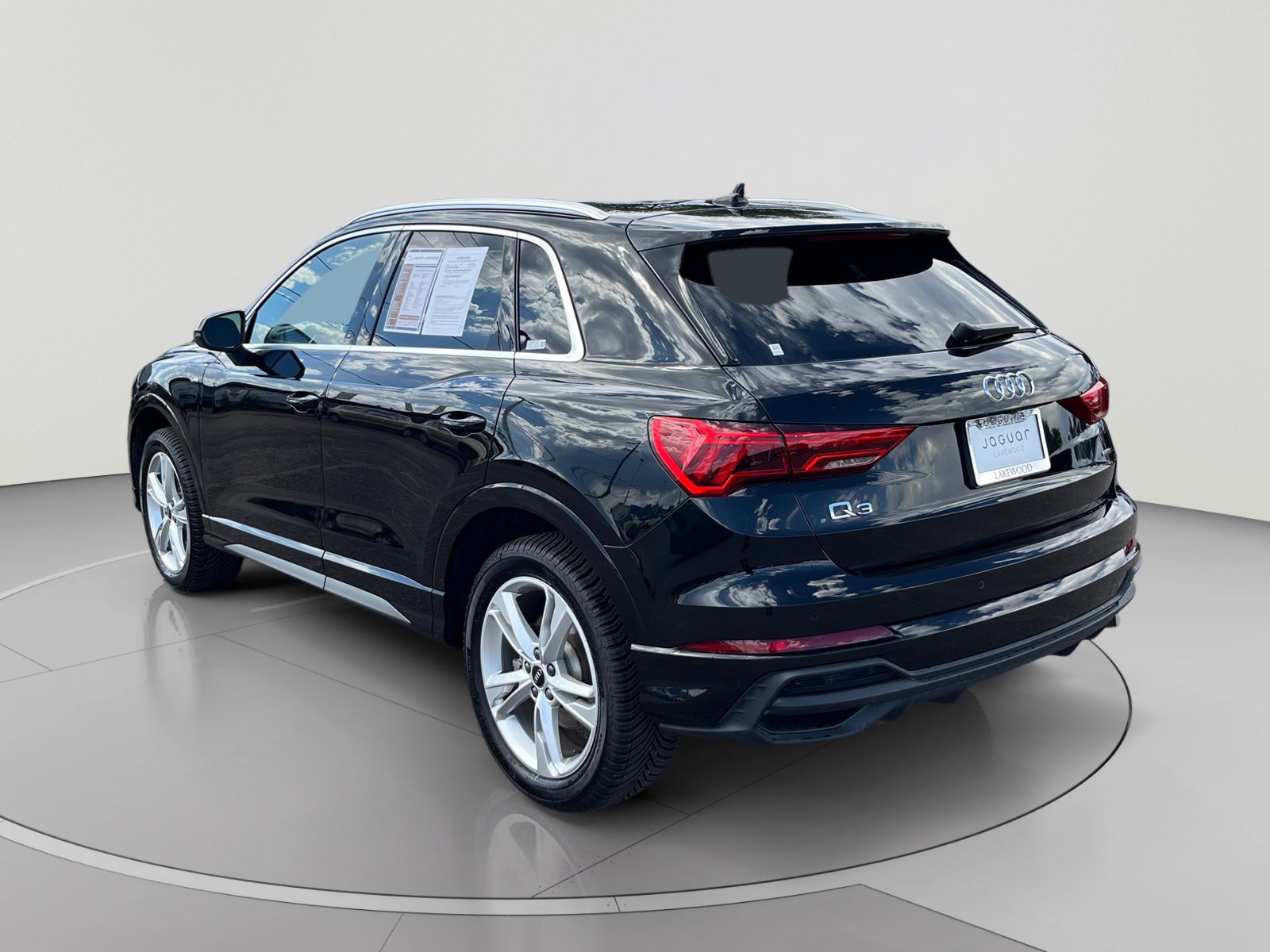 Used 2023 Audi Q3 2.0T Premium Plus AWD/4WD image 3