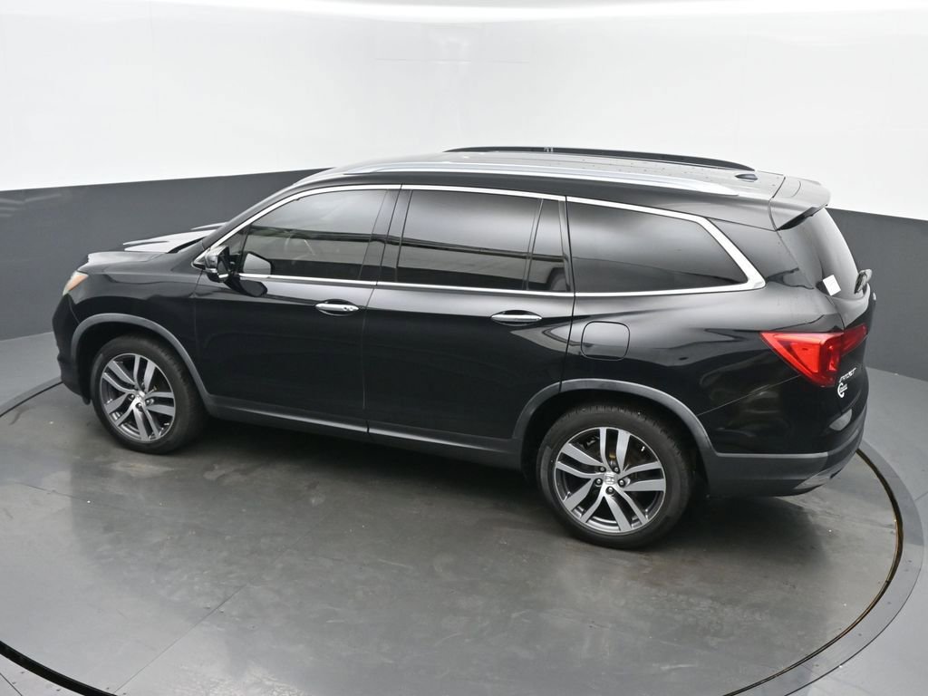 Used 2017 Honda Pilot Touring image 42