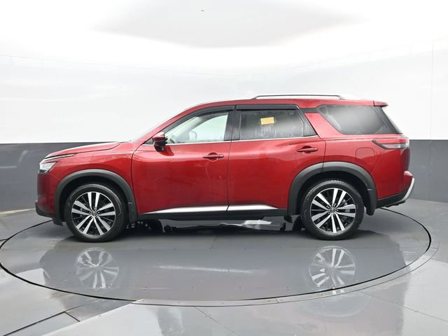 Used 2024 Nissan Pathfinder Platinum w/ Cargo Package image 5