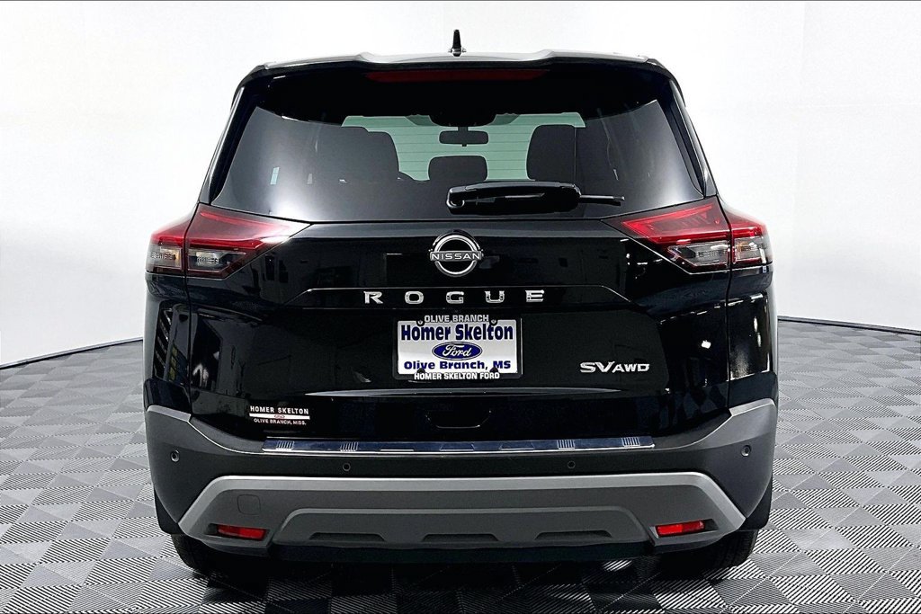 Used 2023 Nissan Rogue SV AWD/4WD image 4