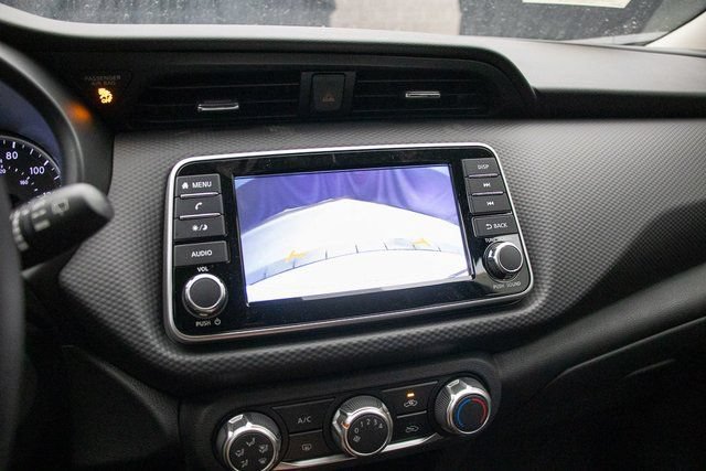 New 2025 Nissan Kicks Play S FWD image 35