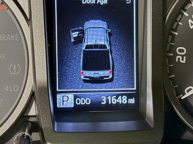 Used 2022 Toyota Tacoma TRD Sport w/ TRD Premium Sport Package AWD/4WD image 13