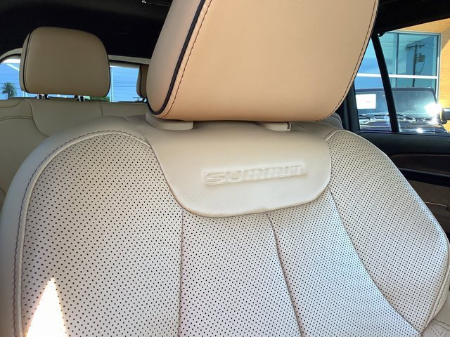 Used 2022 Jeep Grand Cherokee L Summit w/ Advanced Protech Group IV image 45