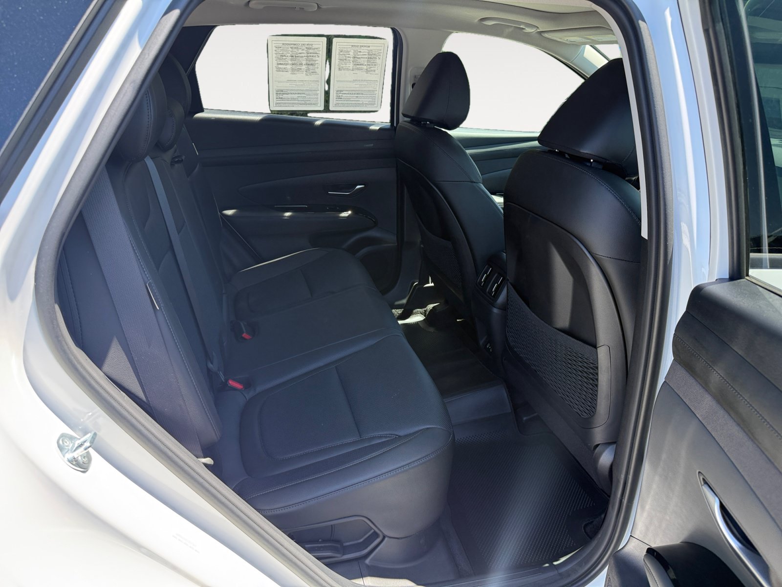 Used 2025 Hyundai Tucson Limited AWD/4WD image 18