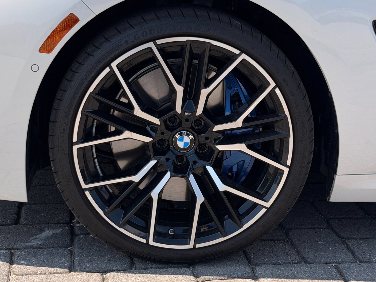 Used 2025 BMW 840i Convertible RWD image 11