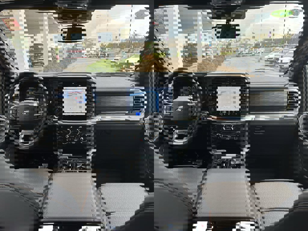 New 2025 Ford F150 Lariat w/ Equipment Group 502A High image 14