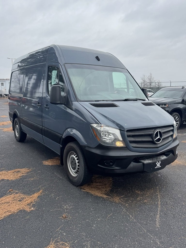 Used 2018 Mercedes-Benz Sprinter 2500 image 4