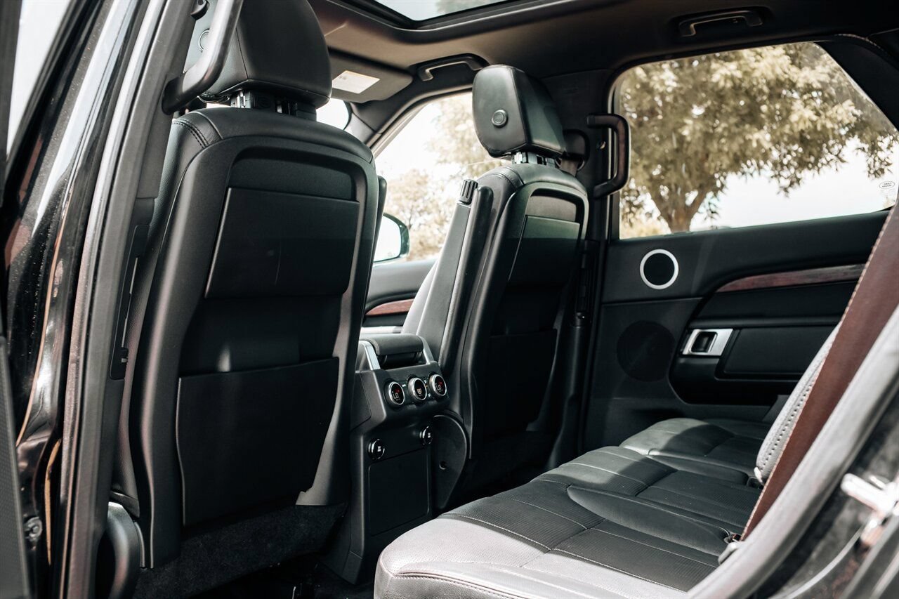 Used 2019 Land Rover Discovery HSE AWD/4WD image 39
