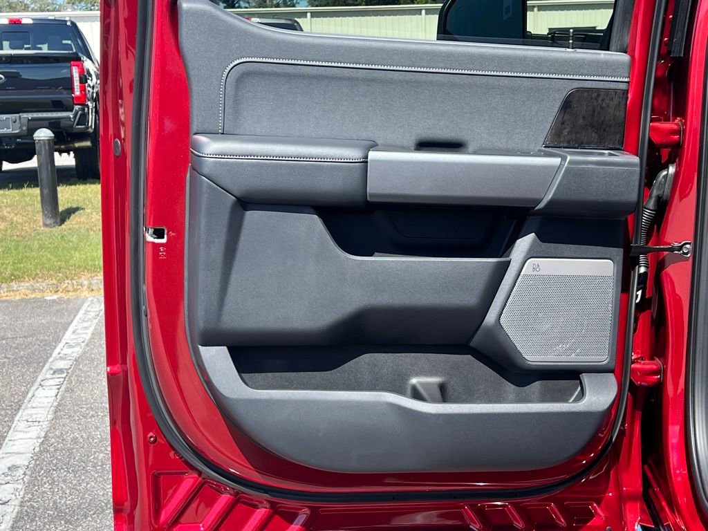 New 2026 Ford F250 Lariat w/ Chrome Package image 27