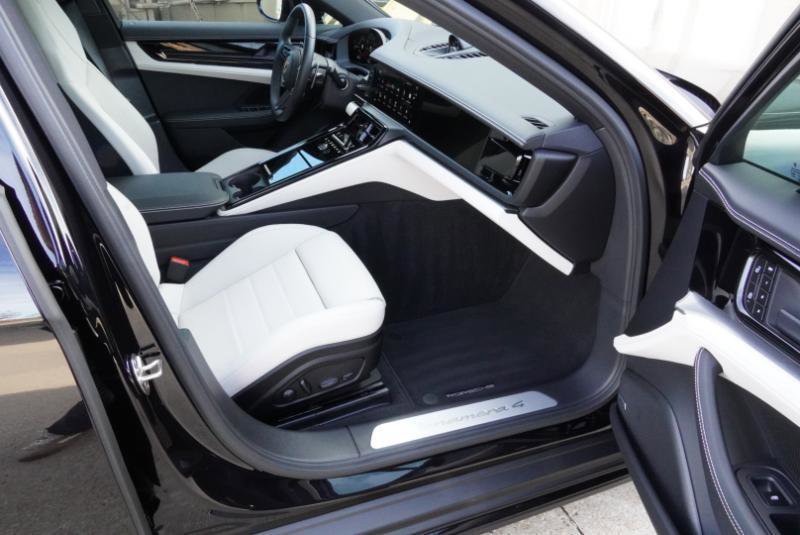 Used 2024 Porsche Panamera 4 AWD/4WD image 26