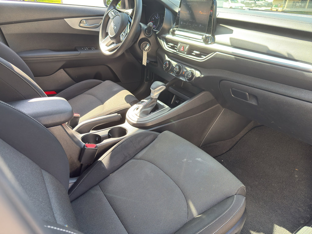 Used 2023 Kia Forte LXS w/ LXS Technology Package FWD image 28