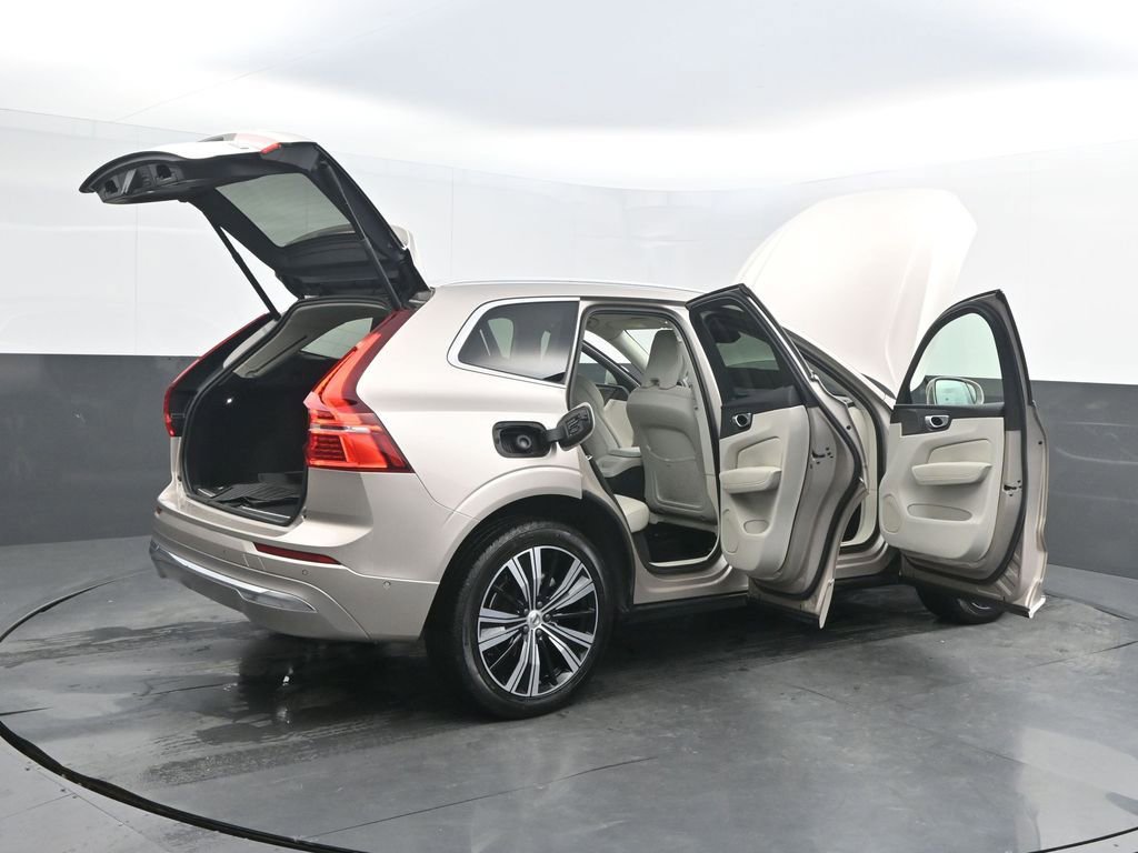 Certified 2023 Volvo XC60 B5 Plus image 39