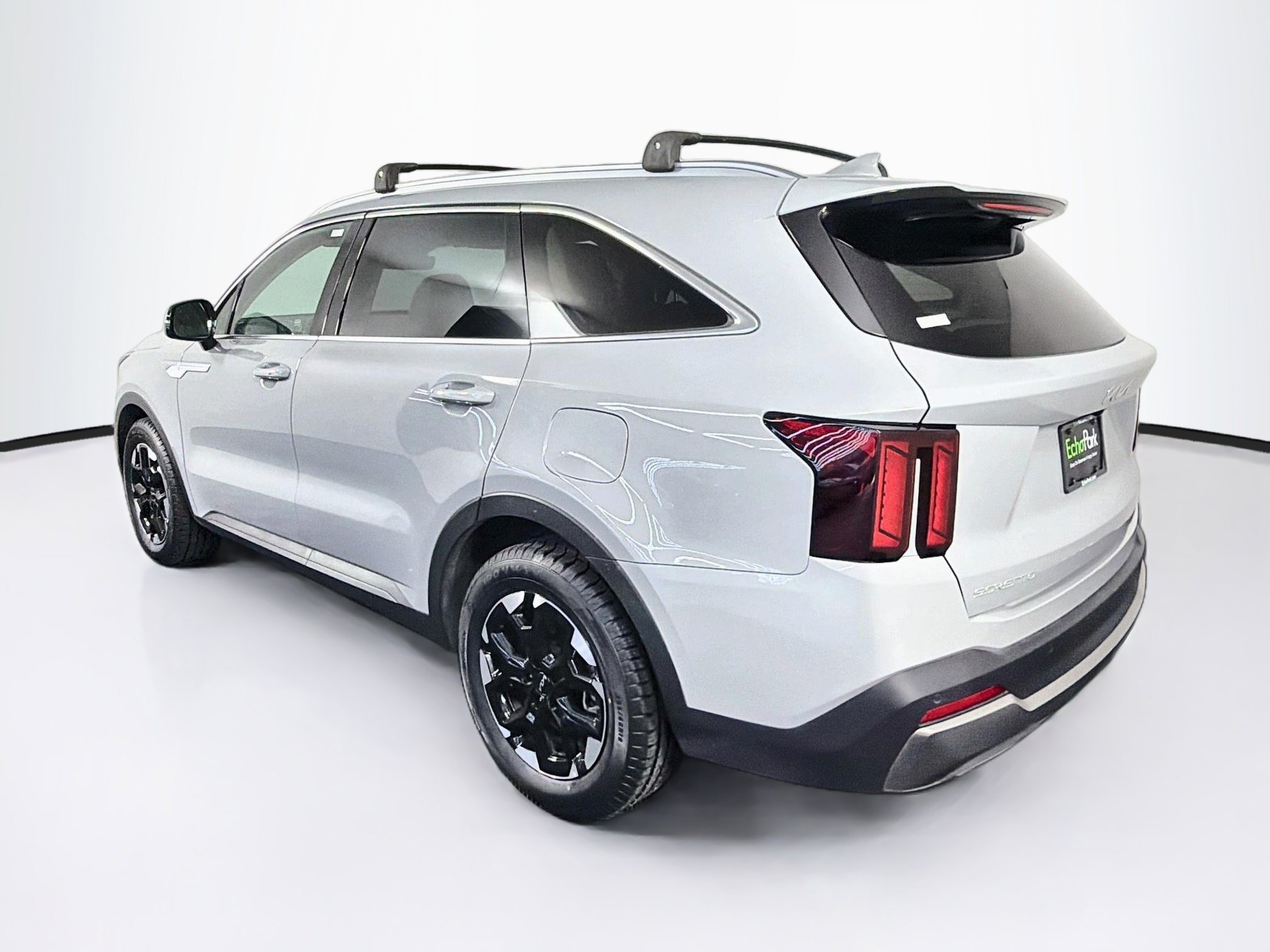 Used 2025 Kia Sorento S w/ Panoramic Sunroof Package FWD image 5