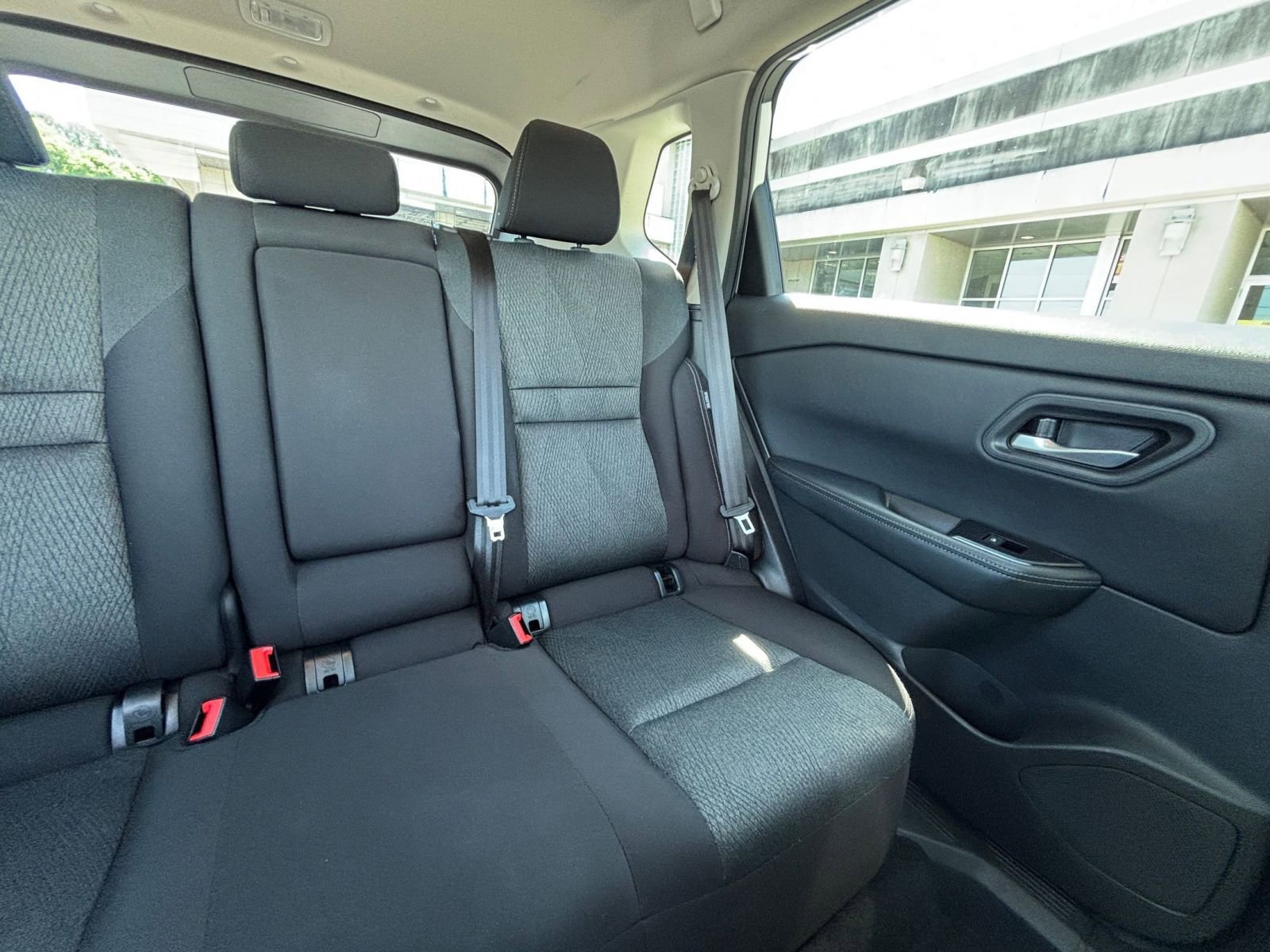 Used 2025 Nissan Rogue SV AWD/4WD image 44
