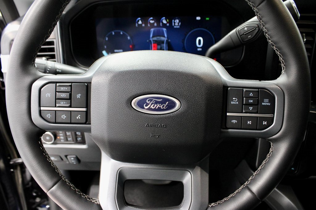Certified 2025 Ford F250 Lariat w/ FX4 Off-Road Package image 32