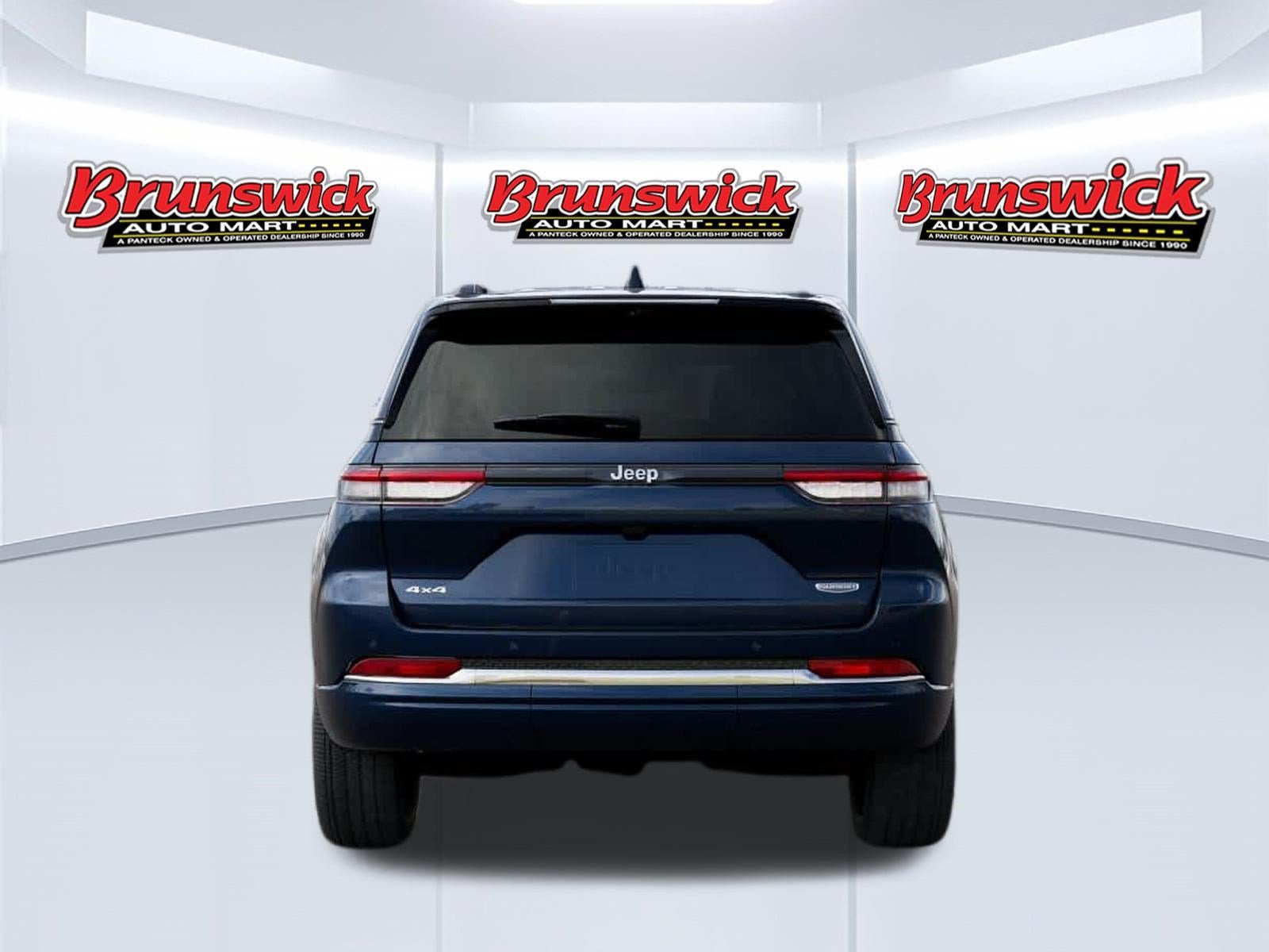 New 2027 Jeep Grand Cherokee Summit AWD/4WD image 7