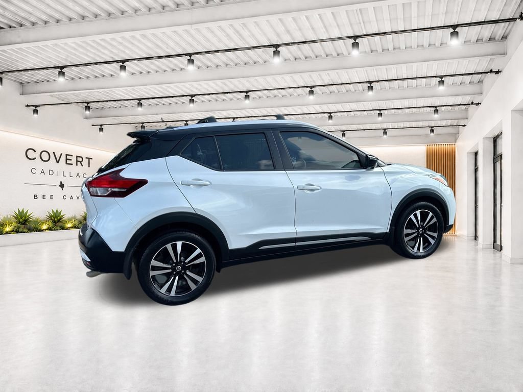 Used 2019 Nissan Kicks SR w/ Exterior Package FWD image 11