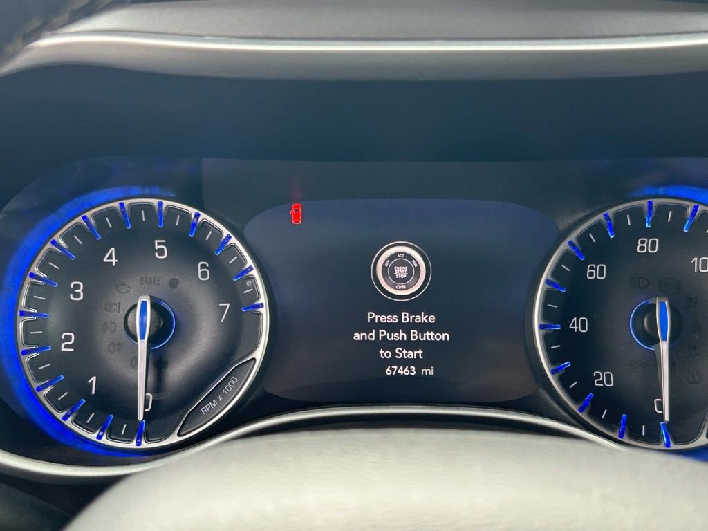 Used 2024 Chrysler Pacifica Touring-L FWD image 20