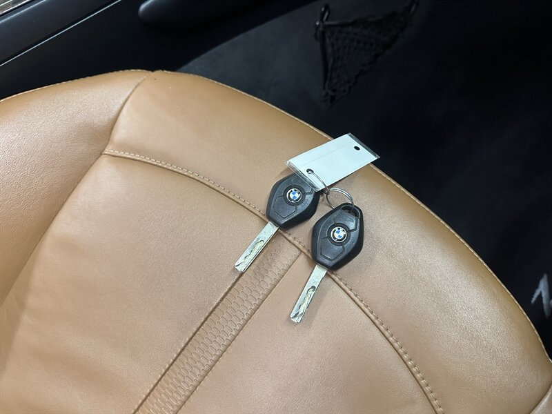 Used 2007 BMW Z4 3.0si RWD image 34