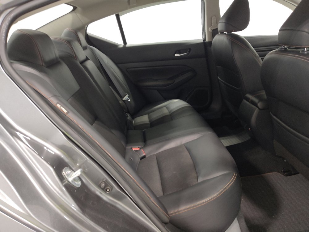 Used 2021 Nissan Altima 2.5 SR w/ SR Premium Package image 19