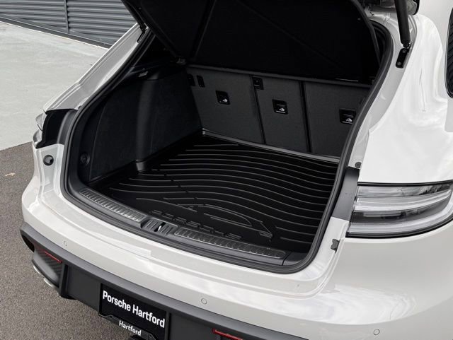 New 2026 Porsche Macan S image 33