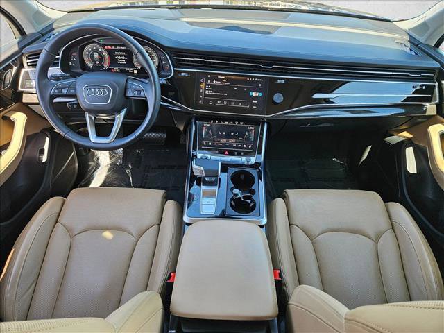Used 2024 Audi Q7 3.0T Prestige w/ Prestige Package image 16