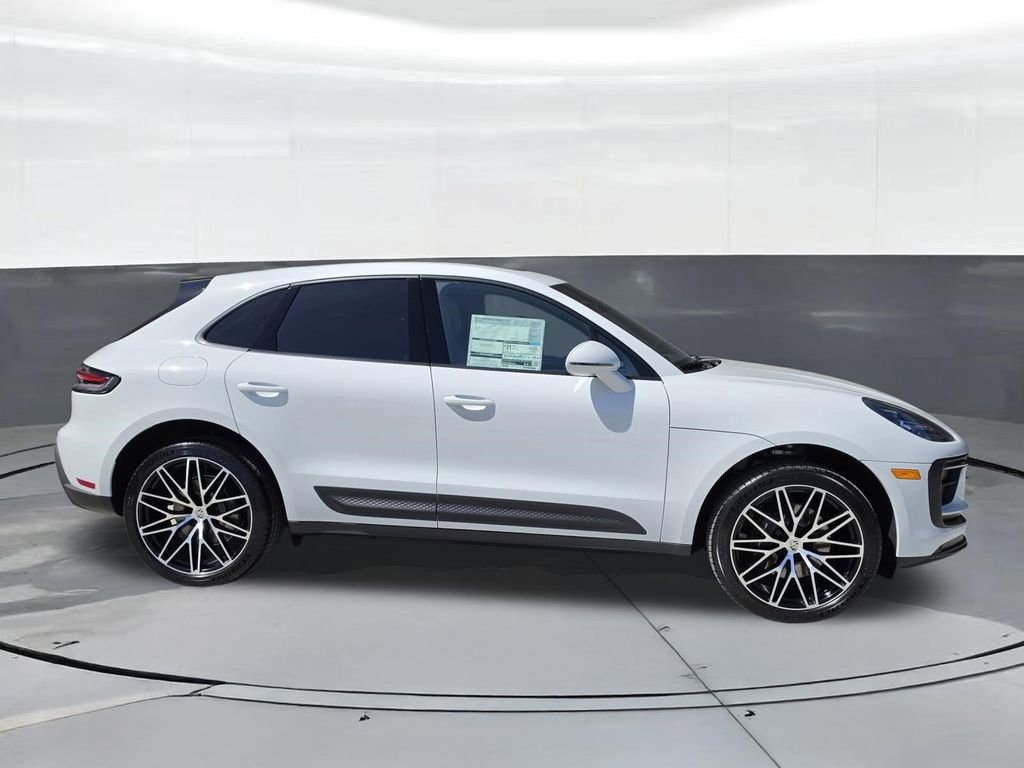 New 2026 Porsche Macan AWD/4WD image 7