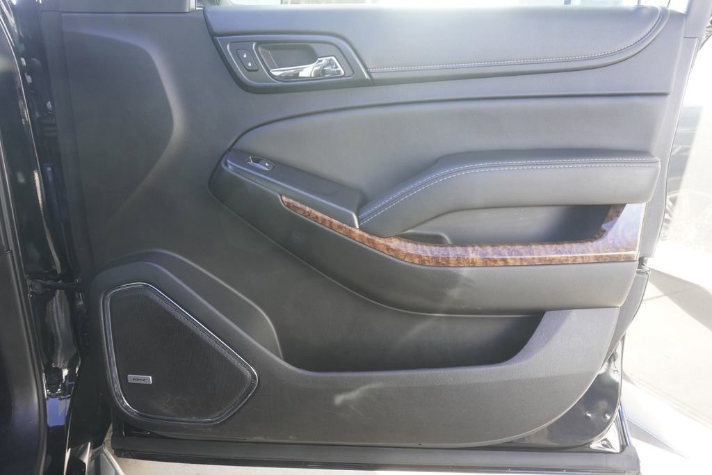 Used 2017 Chevrolet Suburban Premier image 21