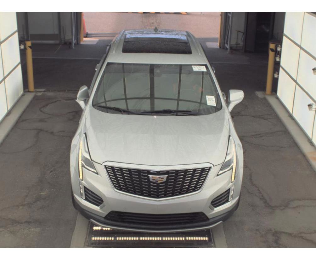 Used 2020 Cadillac XT5 Premium Luxury FWD image 3