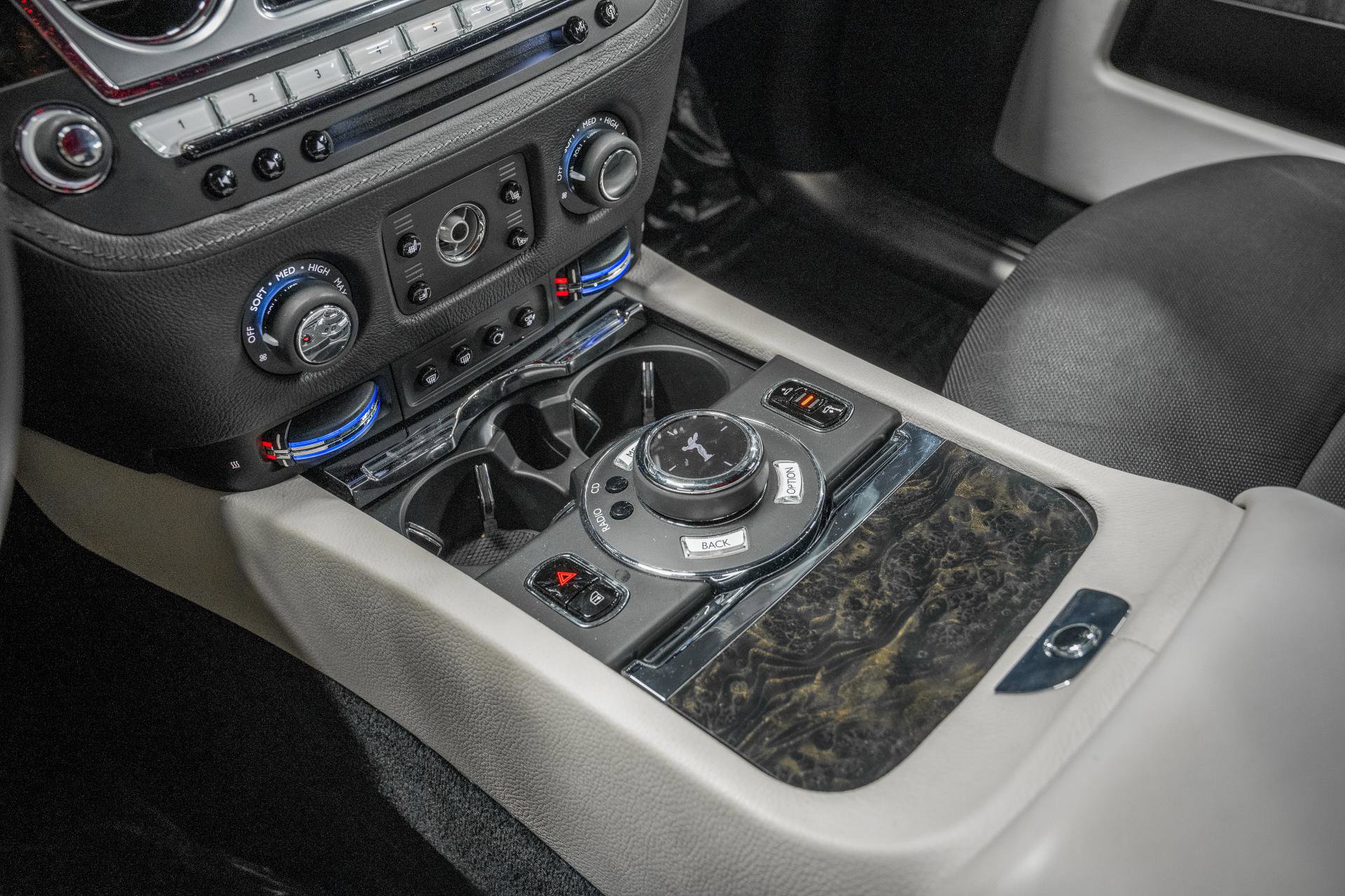 Used 2014 Rolls-Royce Ghost image 36