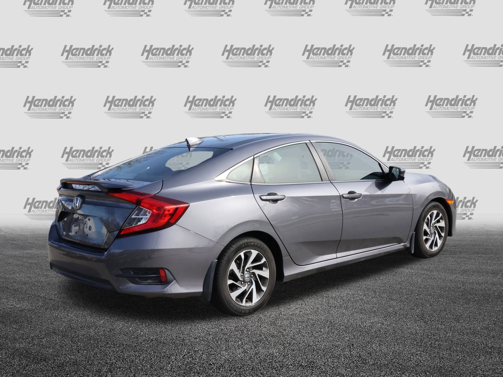 Used 2018 Honda Civic EX image 9