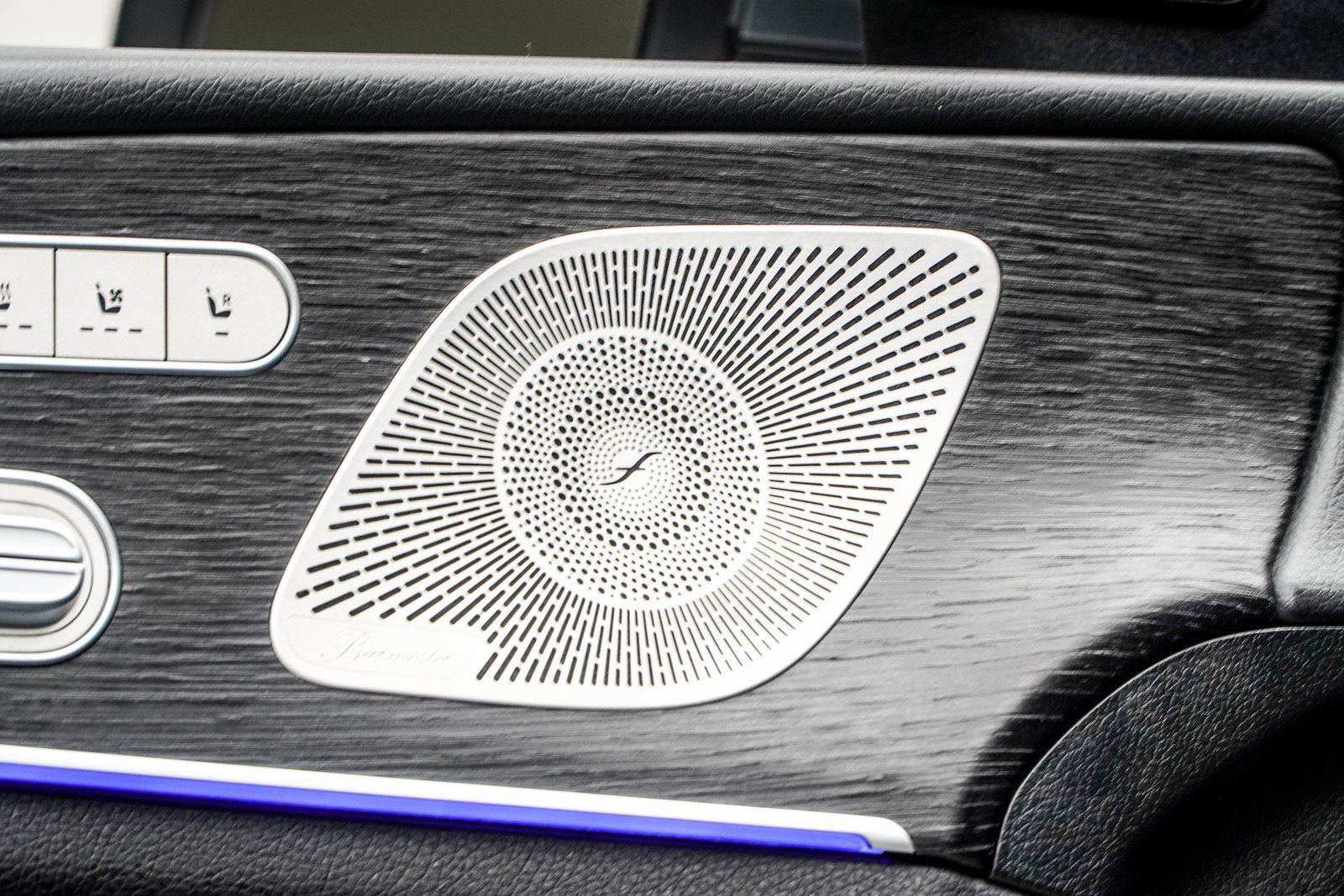 Used 2025 Mercedes-Benz GLE 450 4MATIC Coupe w/ Driver Assistance Package image 33