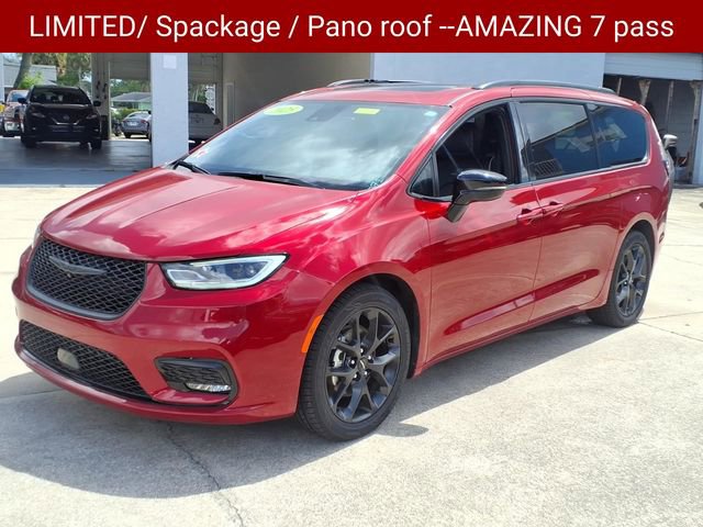 Used 2025 Chrysler Pacifica Limited FWD image 20