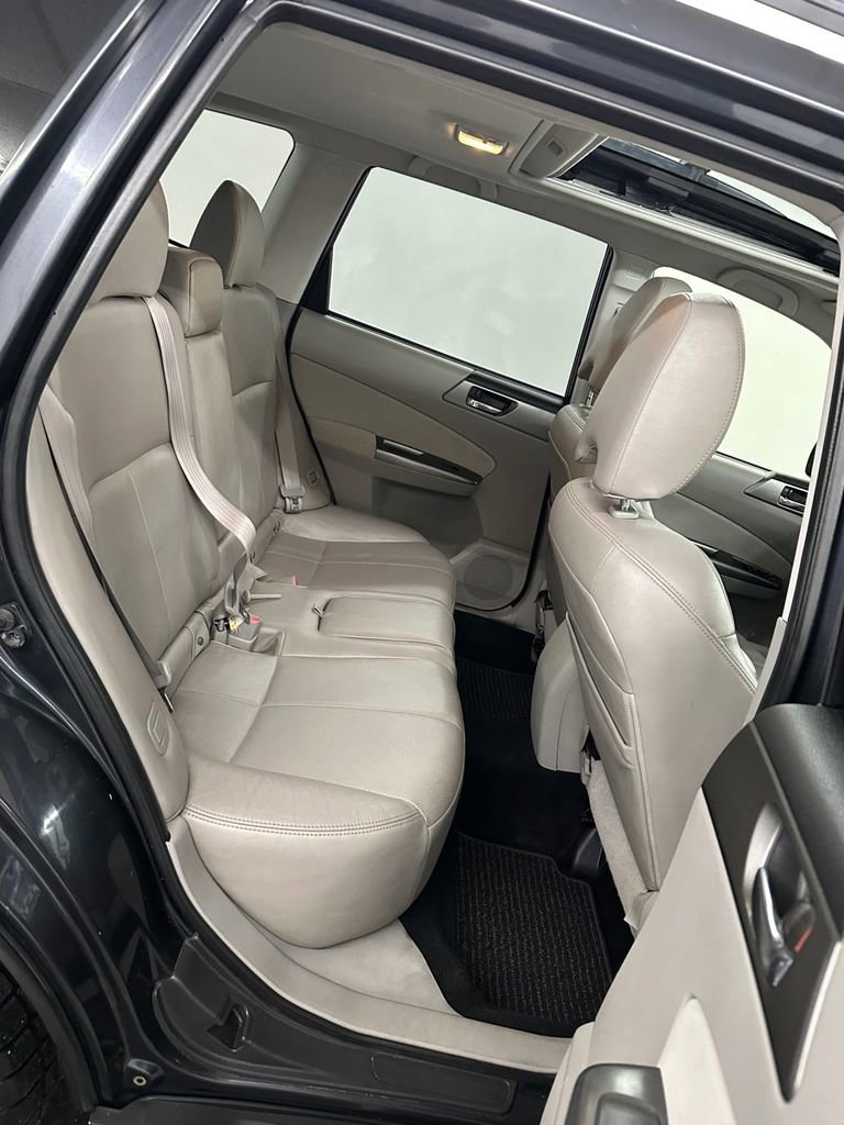 Used 2012 Subaru Forester 2.5X Limited image 28