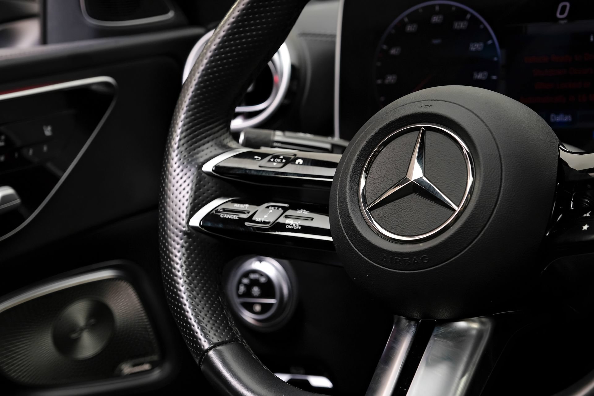Used 2025 Mercedes-Benz C 300 4MATIC Sedan w/ AMG Line w/ Night Package image 21