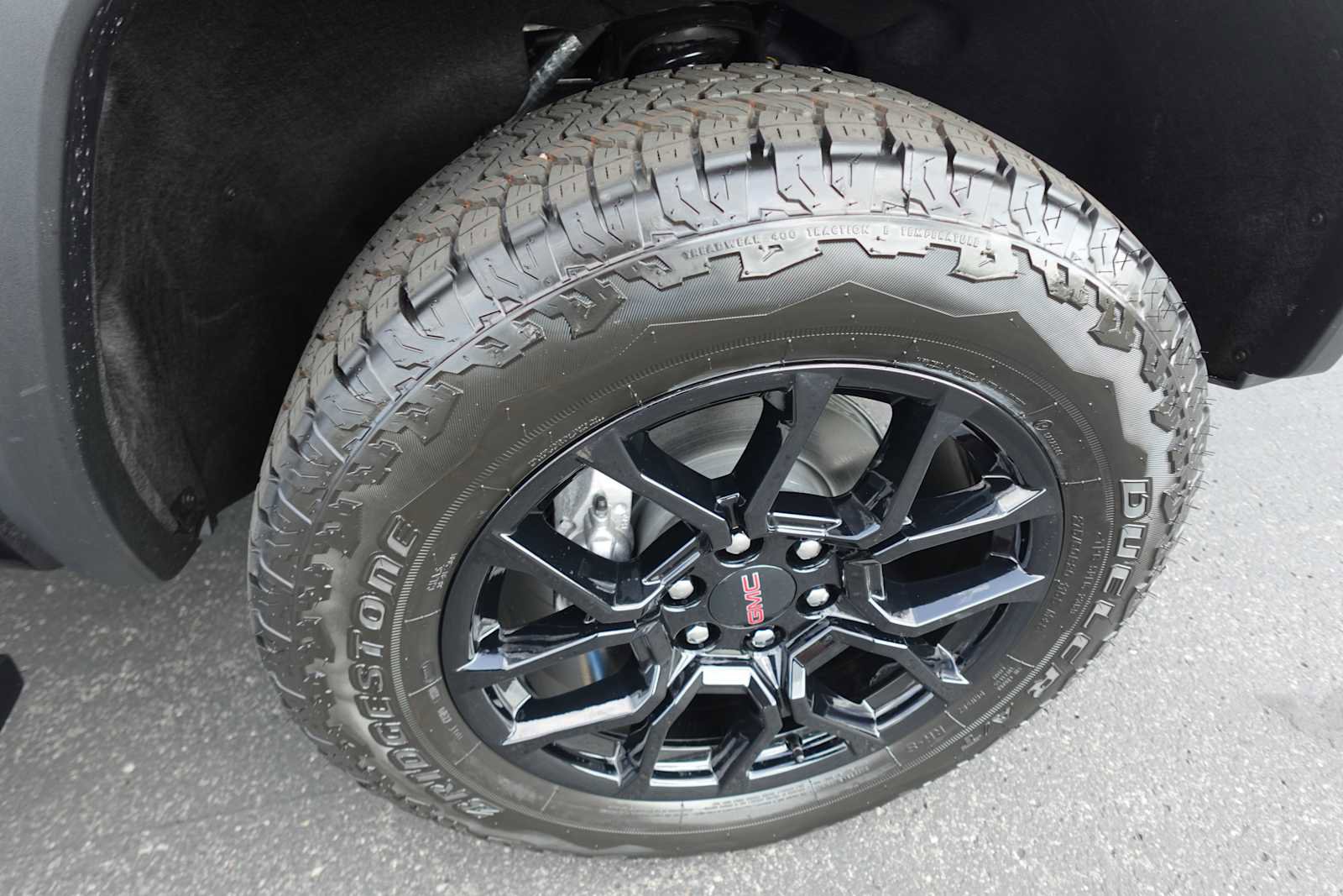 New 2026 GMC Canyon Denali w/ LPO, Denali Black Edition image 35