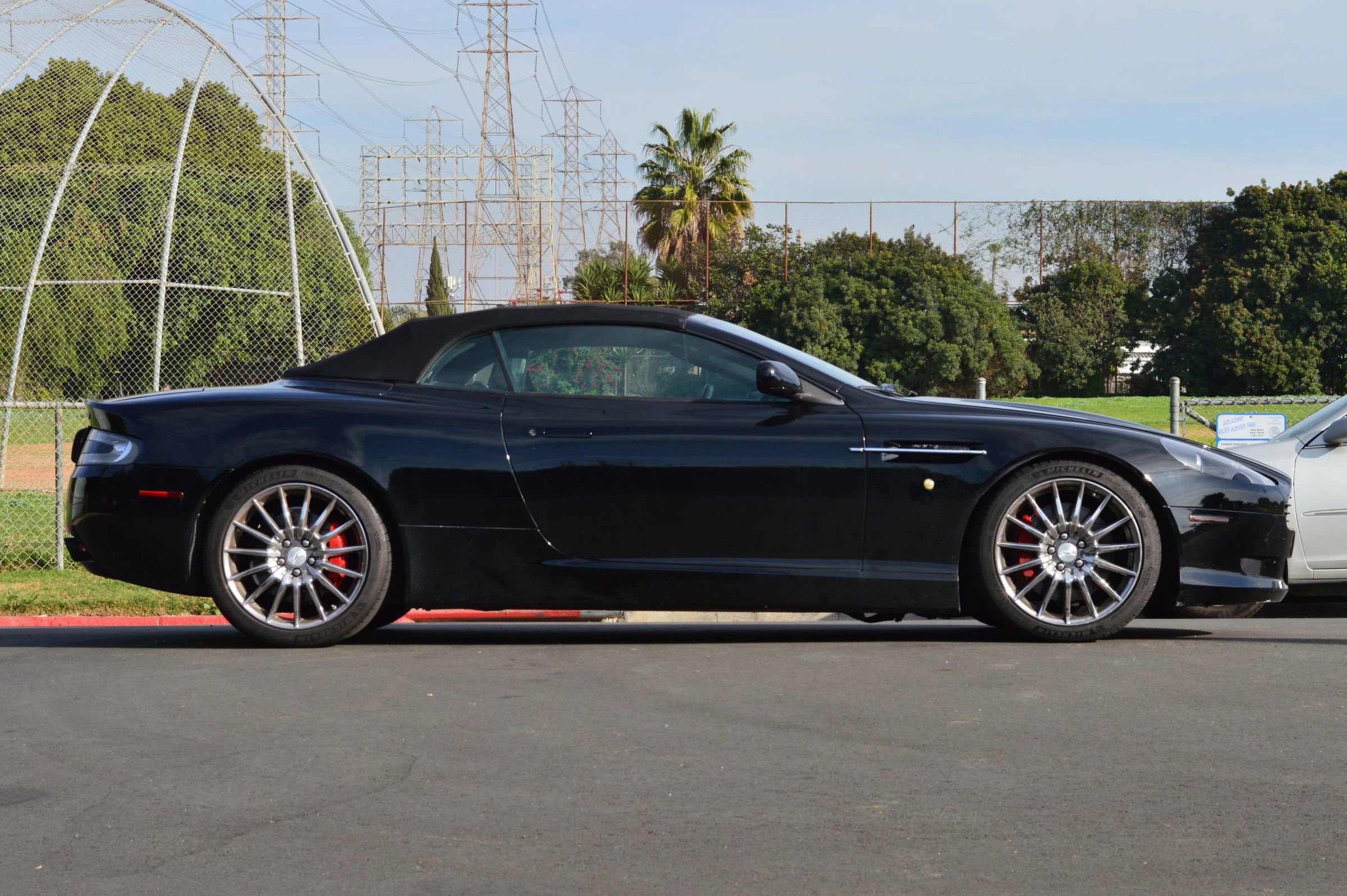 Used 2005 Aston Martin DB9 Volante image 5