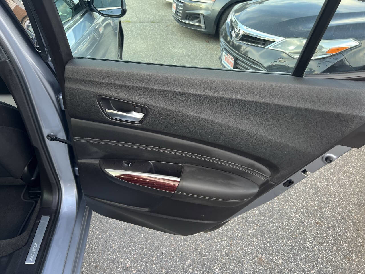 Used 2016 Acura TLX image 14