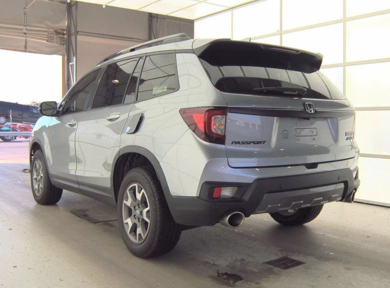 Used 2023 Honda Passport TrailSport image 4